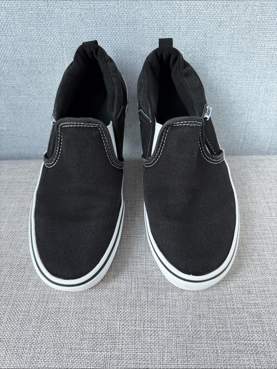 Vans Other - Kids Vans Black Slip-On Canvas Loafers with White Midsole Size 5,5 (Big Kid)